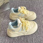 Damen Sportliche Sneakers mit atmungsaktiver Mesh-Oberfläche und innovativem Schnürsystem R&B