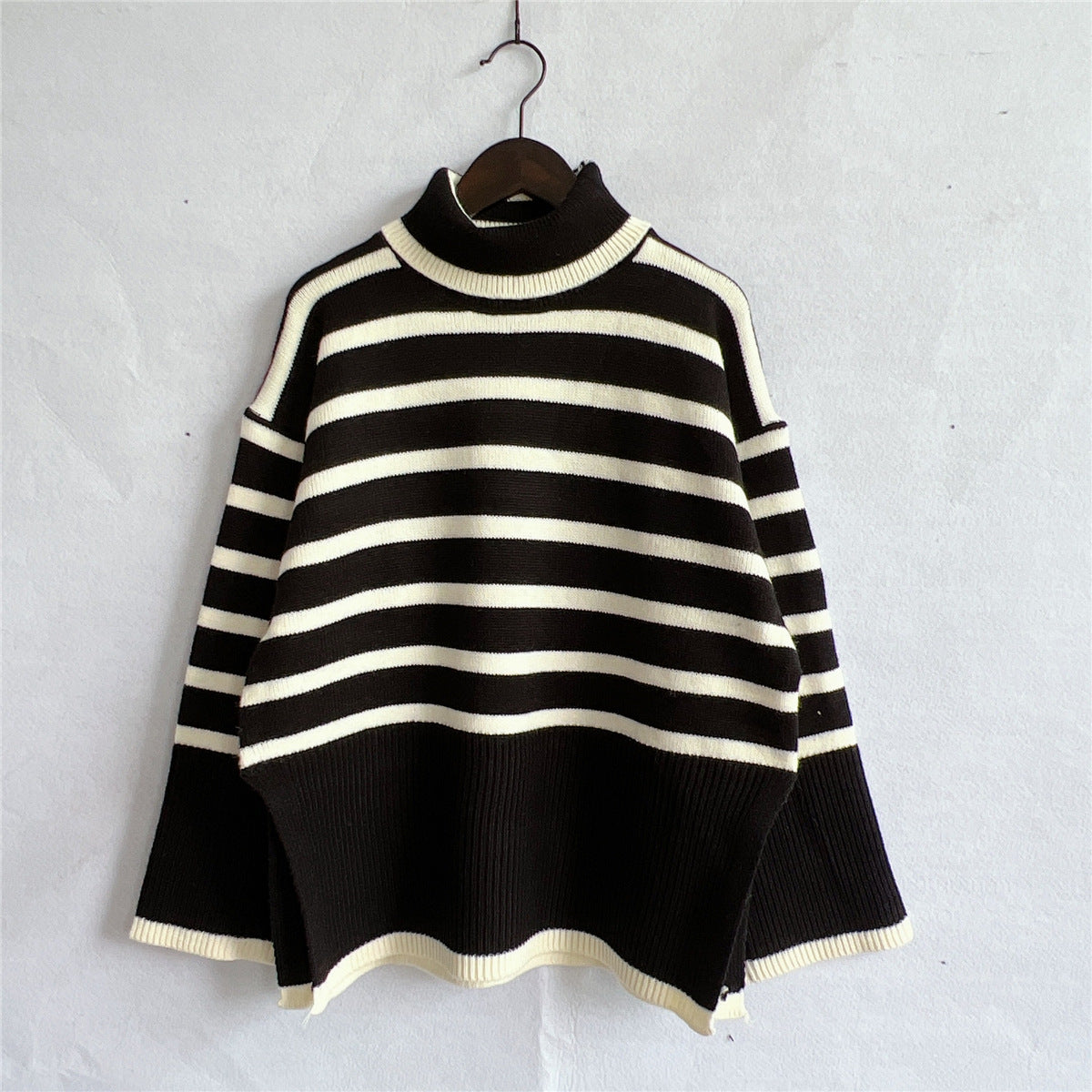 R&B | Gestreifter Strickpullover für Herbst & Winter
