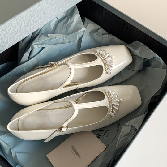 Damen Elegante und stilvolle Ballerinas mit Perlenapplikation R&B