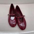 Damen Ballerinas mit elegantem Riemchenverschluss und glänzendem Obermaterial R&B