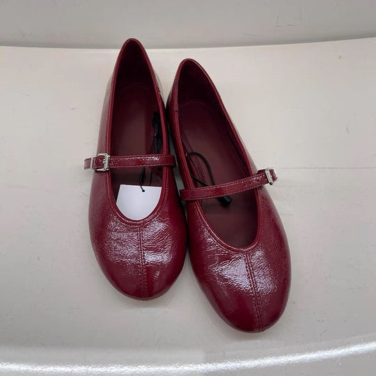 Damen Ballerinas mit elegantem Riemchenverschluss und glänzendem Obermaterial R&B