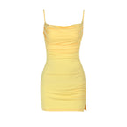 Damen Figurumspielendes Strandkleid mit trägerlosem Design und asymmetrischem Saum EB