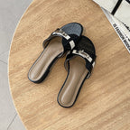 Damen Komfortable Slides mit elegantem Kettendetail R&B