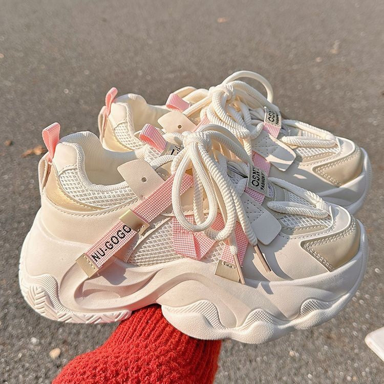 Damen Sportliche Sneakers mit innovativer Schnürung und atmungsaktiver Mesh-Oberfläche R&B