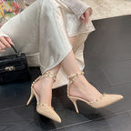 Damen Elegante Pumps mit transparentem Riemen und dekorativen Nieten R&B