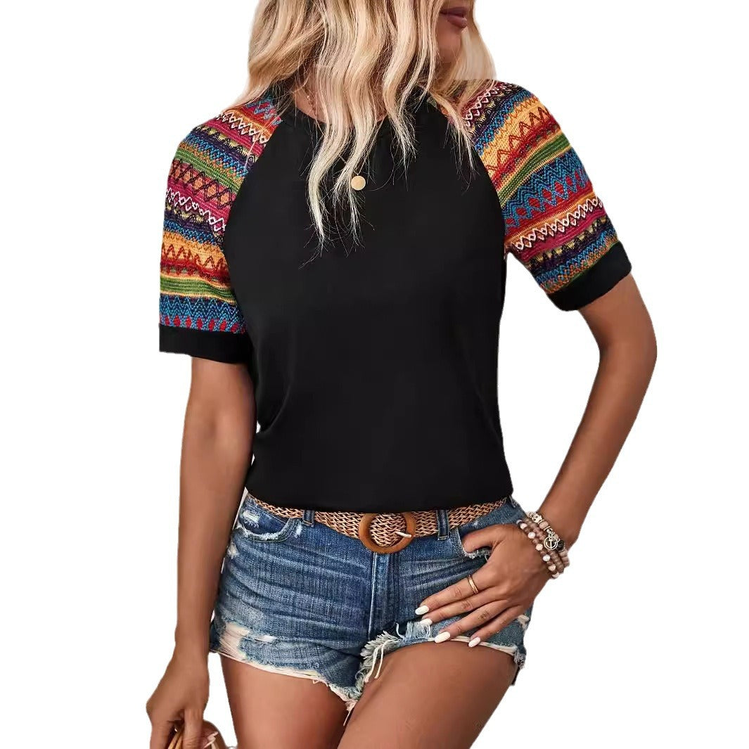 Damen T-Shirt mit bunten Ethno-Ärmeln und lässigem Schnitt R&B
