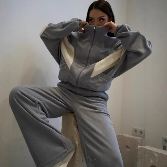 Damen Urbanes Fleece-Set mit hohem Kragen und praktischen Taschen R&B