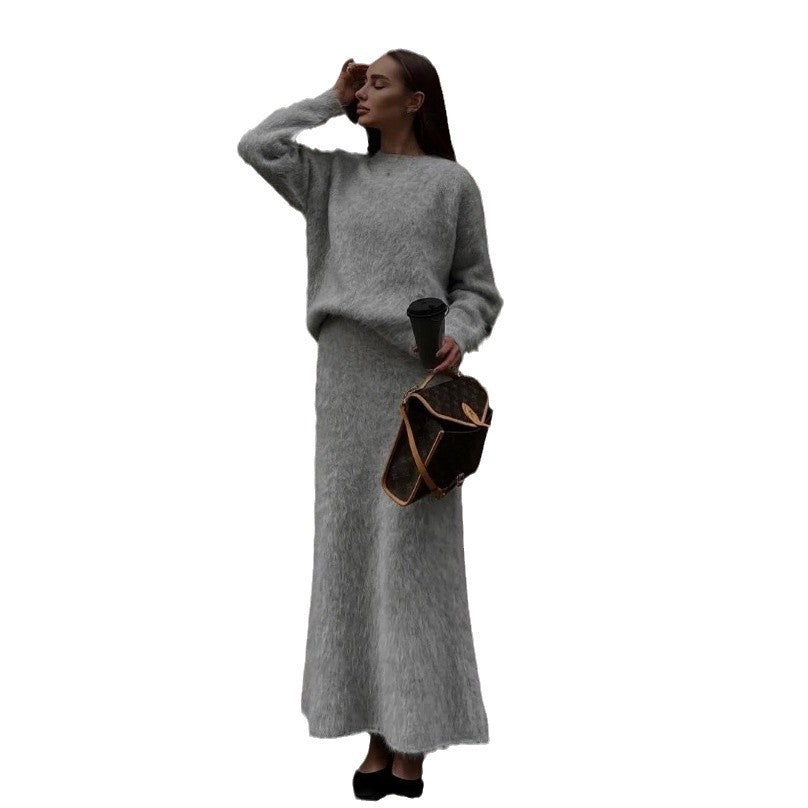 Damen Strickkleid mit tiefem V-Ausschnitt und weichem Mohair-Material R&B