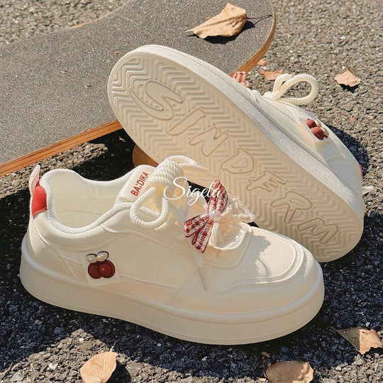 Damen Trendige Sneakers mit verspielten Details und hochwertigem Obermaterial R&B