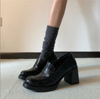 Damen elegante Blockabsatz Loafers mit modischer Schnallenakzent