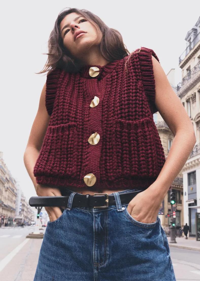 Damen Strickweste mit Knopfdetaillierung und praktischen Taschen R&B
