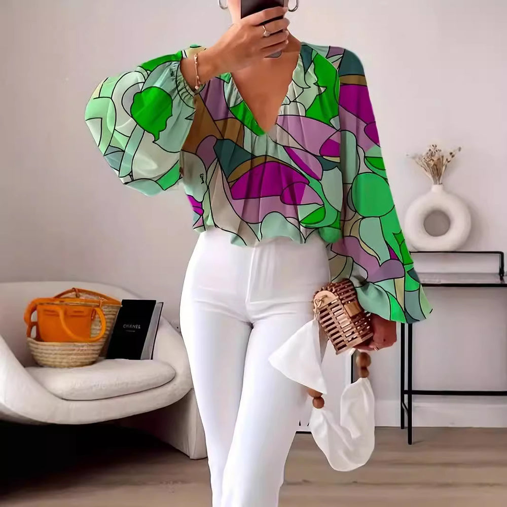 Damen Bluse mit V-Ausschnitt und modischem Grafikdesign R&B