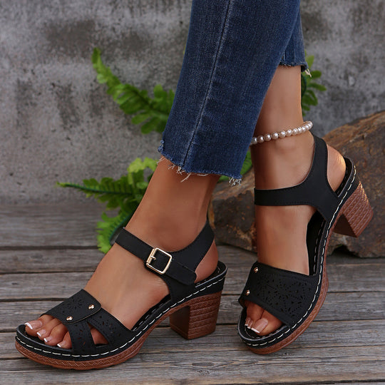 Damen elegante Sandalen mit verzierten Riemchen und Blockabsatz R&B