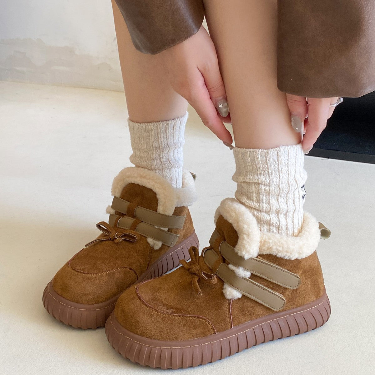 Damen Bequeme Winterboots mit weichem Kunstfellkragen und rutschfester Sohle R&B