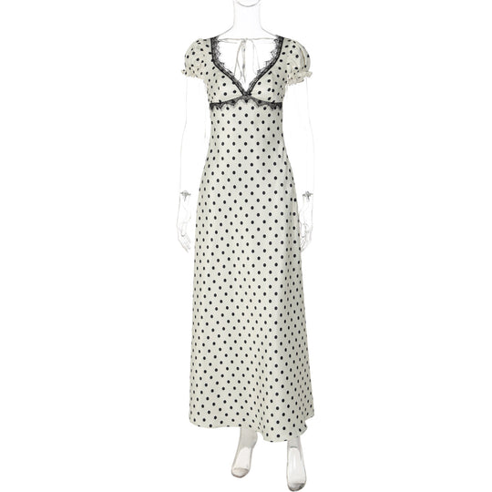 Damen Polka Dot Maxikleid mit eleganten Rüschendetails und nostalgischem Ausschnitt R&B