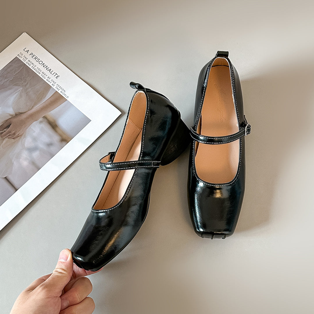 Damen Ballerina Schuhe mit elegantem Riemen und spitz zulaufendem Design R&B