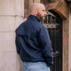 Herren leichte Steppjacke mit hohem Kragen und praktischen Taschen R&B
