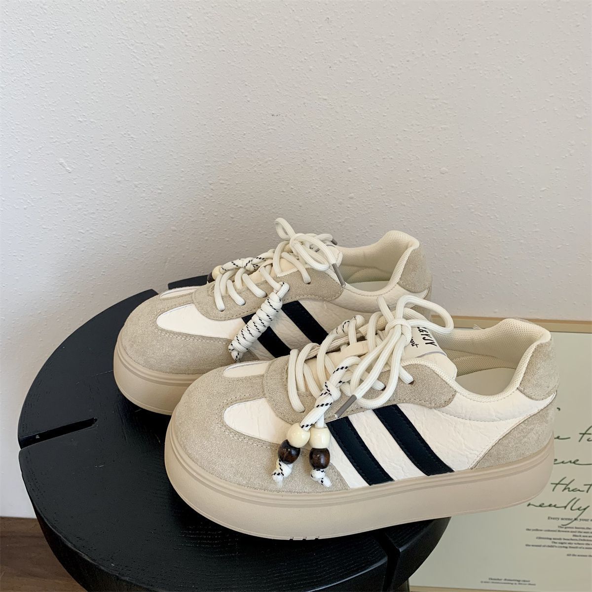 Damen Komfortable Sneaker mit innovativem Schnürsystem und dämpfender Sohle
