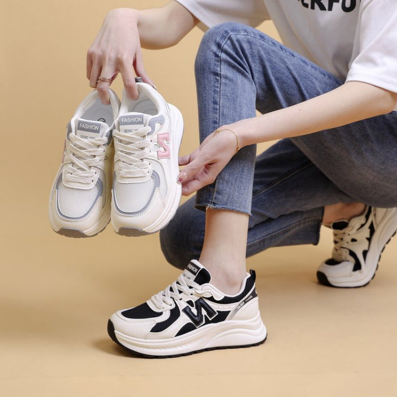 Damen Sportliche Sneakers mit atmungsaktivem Mesh-Obermaterial und dämpfendem Sohlenprofil R&B