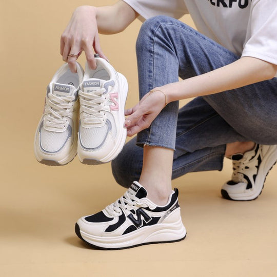 Damen Sportliche Sneakers mit atmungsaktivem Mesh-Obermaterial und dämpfendem Sohlenprofil R&B