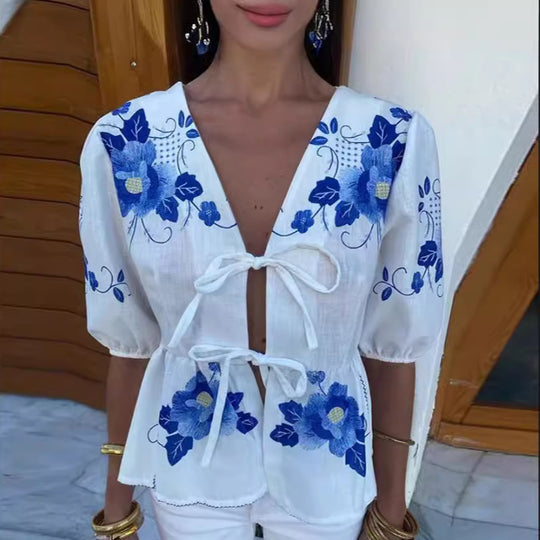 Damen Bluse mit floralen Stickereien und verspieltem Schnitt R&B