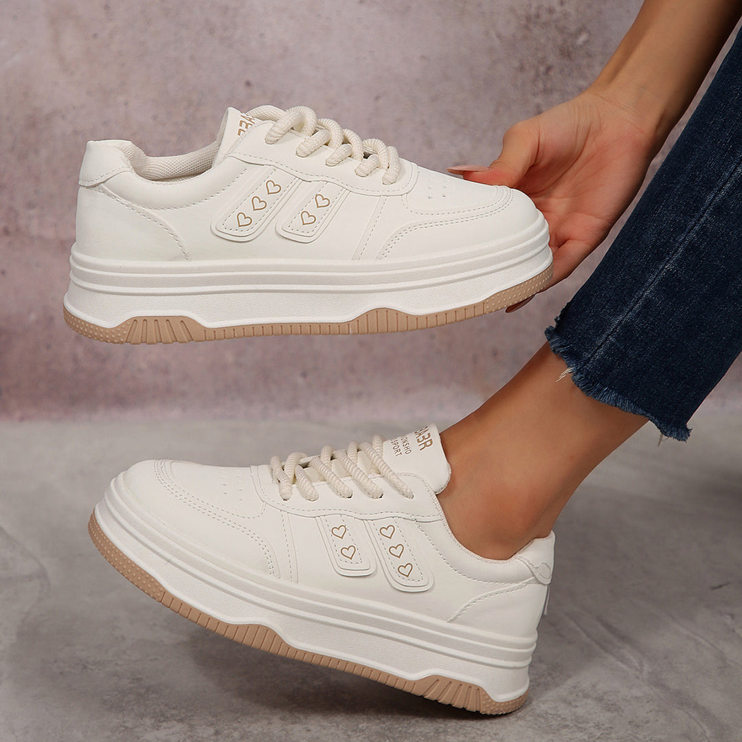 Damen Sneakers mit Herzen-Applikationen und strukturierter Laufsohle R&B