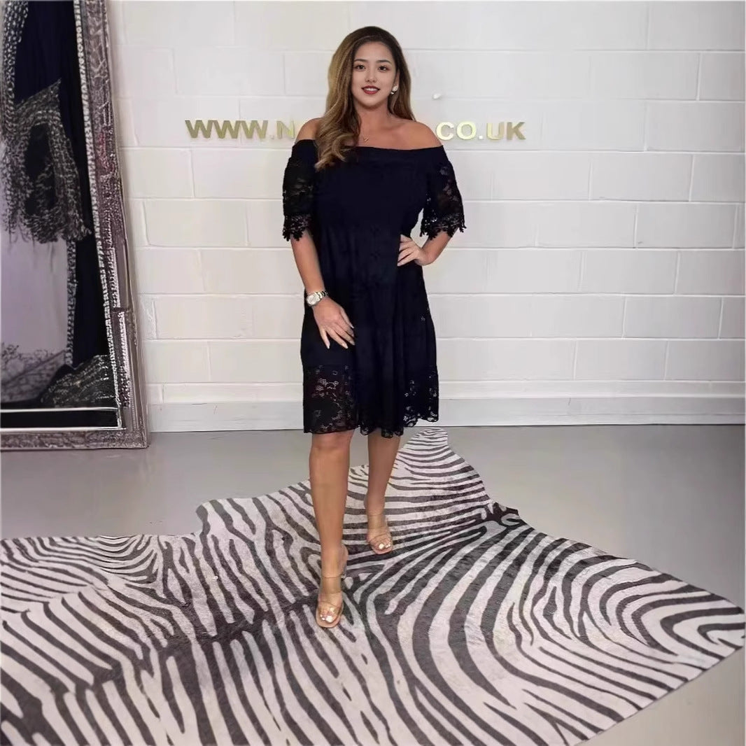 Damen Spitzenkleid mit Schulterfrei-Design R&B