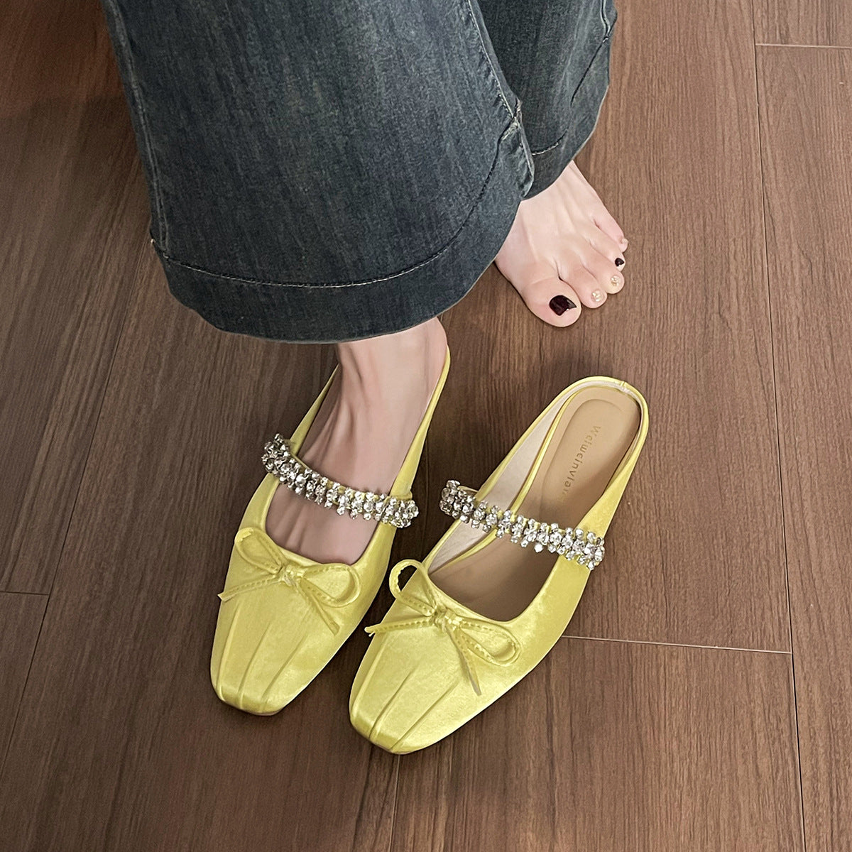 Damen Feste Puschen mit elegantem Strassdetail