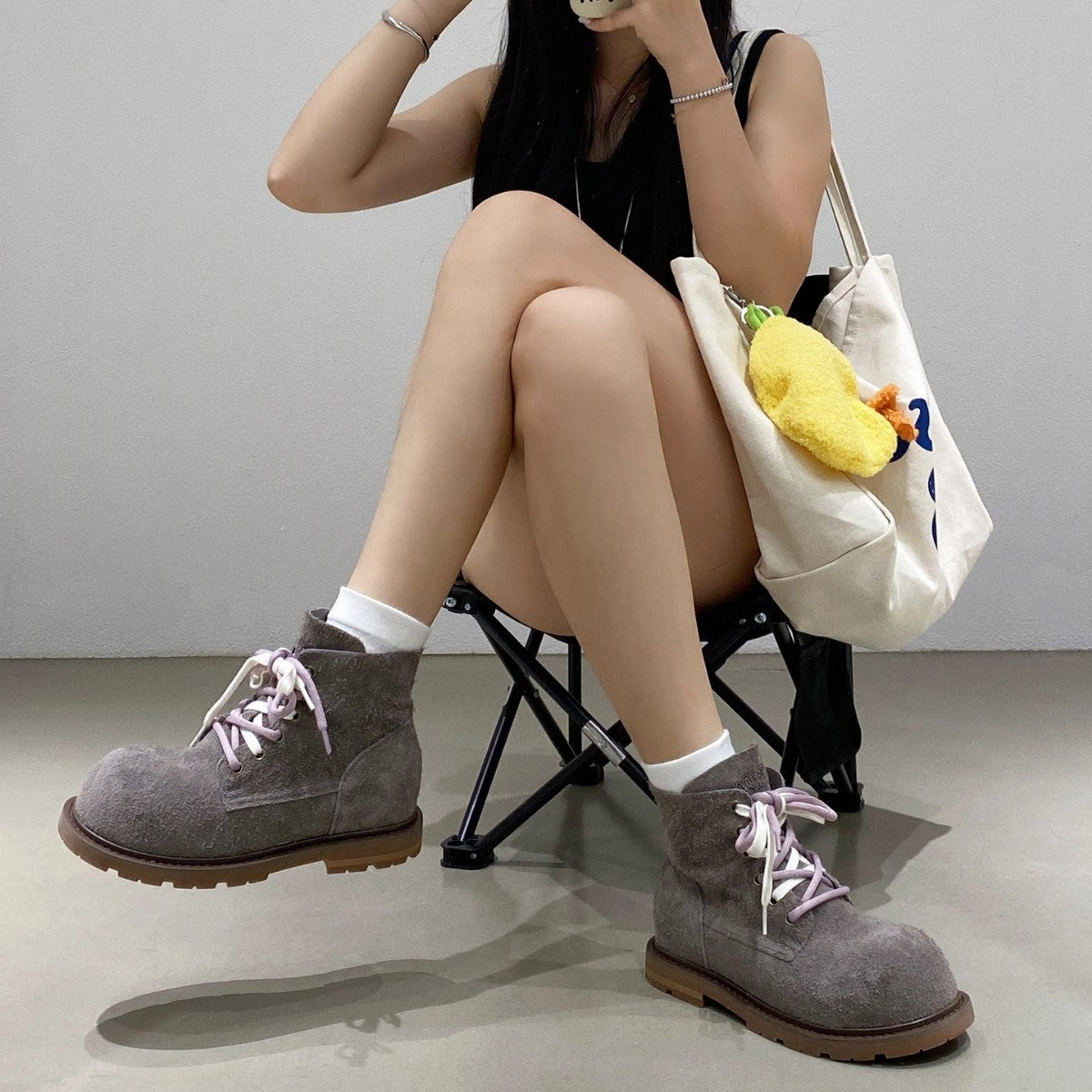 Damen bequeme und stilvolle Chelsea Boots mit trendy Schnürung R&B