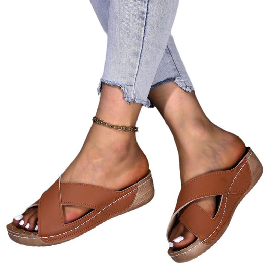 Damen komfortable Wedge-Pantoletten mit elegantem Überkreuz-Design R&B