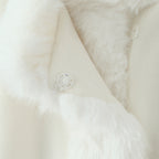 Damen elegante Kunstfelljacke mit weichem Kragen und modernen Details R&B