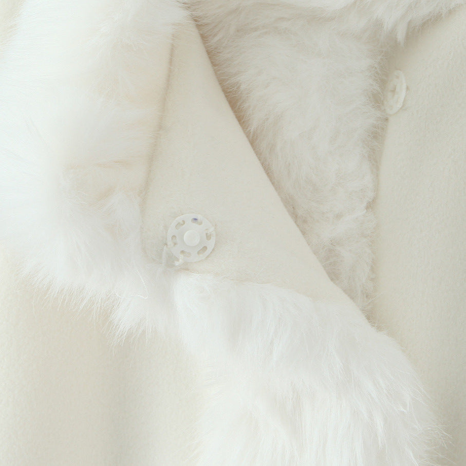 Damen elegante Kunstfelljacke mit weichem Kragen und modernen Details R&B