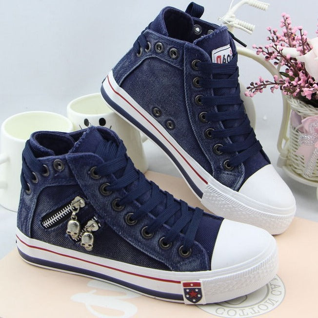 Damen trendige Hochtop-Sneaker mit modischen Totenkopf-Applikationen R&B