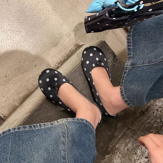 Damen elegante Ballerinas mit verspieltem Punkte-Design und komfortablem Fußbett R&B