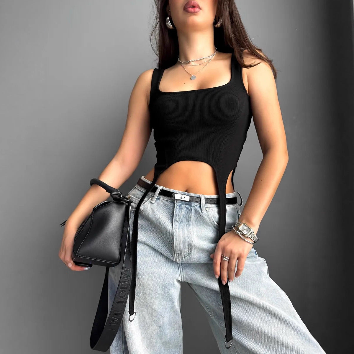 Damen Crop-Top mit innovativem Schnitt und einzigartigen Binde-Details R&B