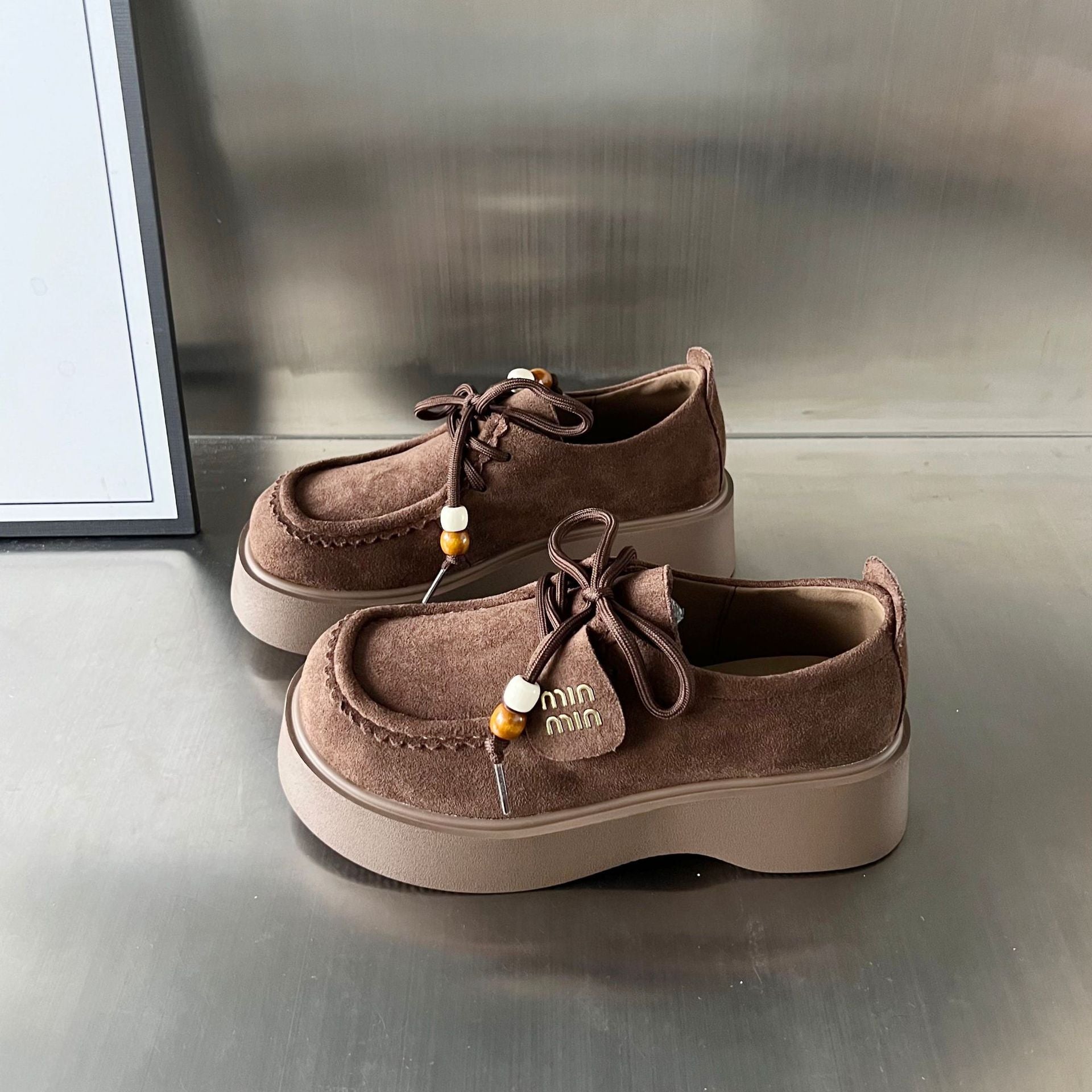 Damen Mokassin-Sneaker mit bequemer Plateau-Sohle und dekorativem Schnürsystem R&B