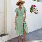 Damen Wickelkleid mit floralen Akzenten und seitlichem Schlitz R&B