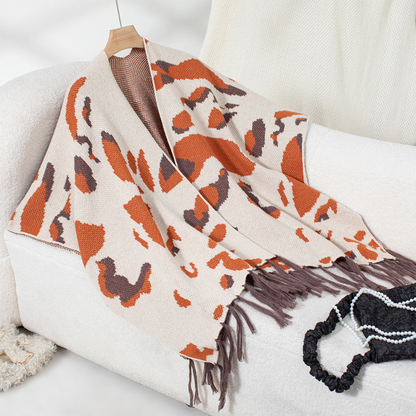 Damen weicher Schal mit fransigem Design