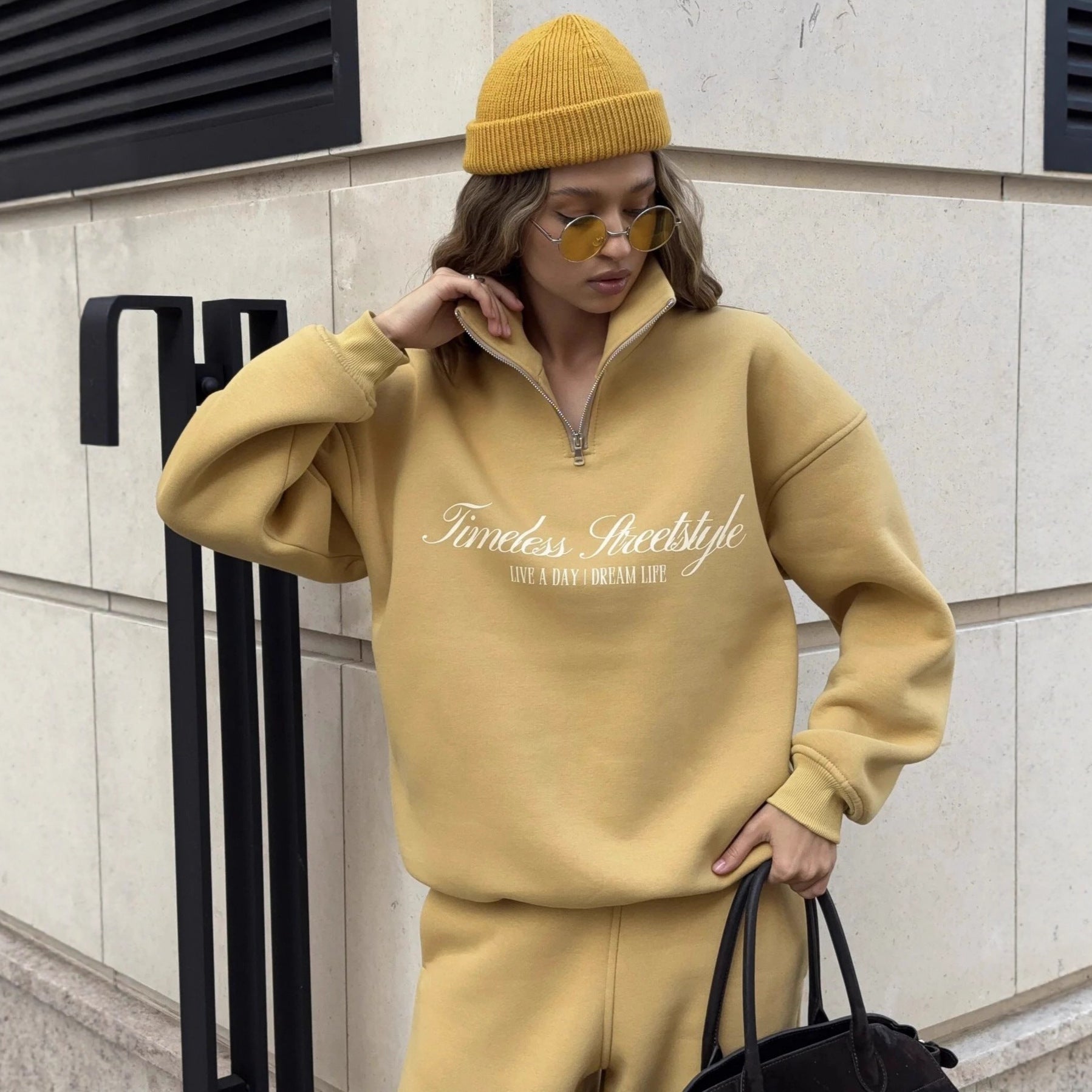 Damen nan oversized Halbzip-Sweatshirt mit hohem Stehkragen und Statement-Print R&B