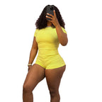 Damen Figurbetontes Jumpsuit mit kurzen Ärmeln und Rippenstruktur R&B