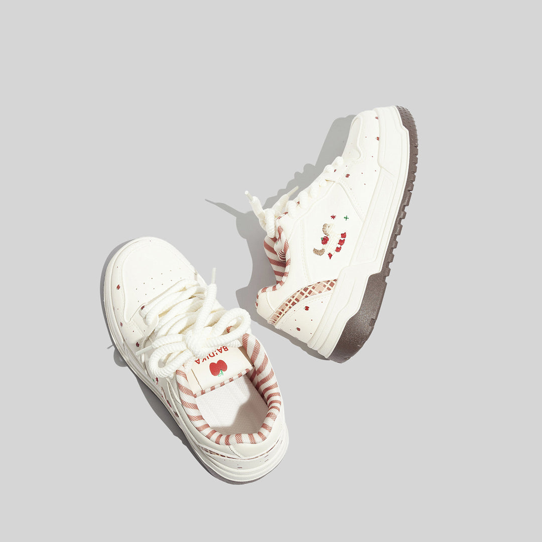 Damen Verspielte Sneaker mit fröhlichem Gingerbread-Motiv und gepolsterter Sohle R&B