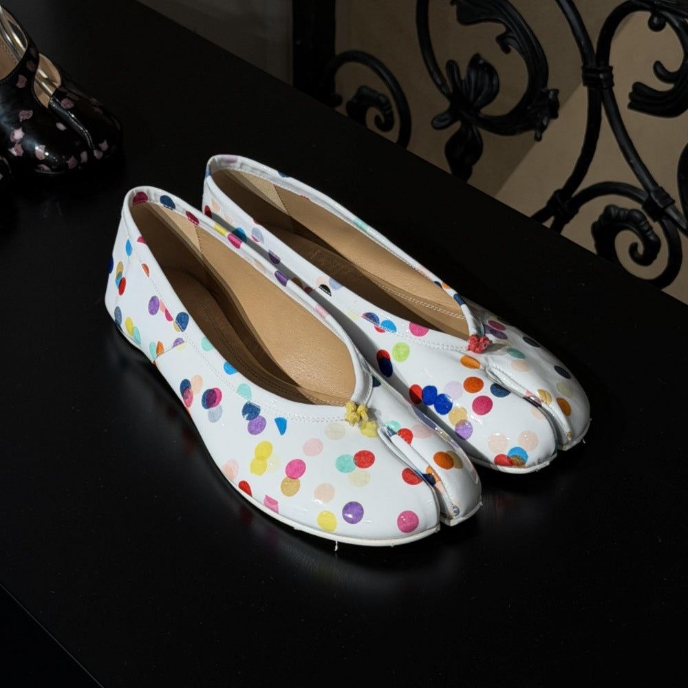 Damen Ballerinas mit verspielt buntem Punktedesign