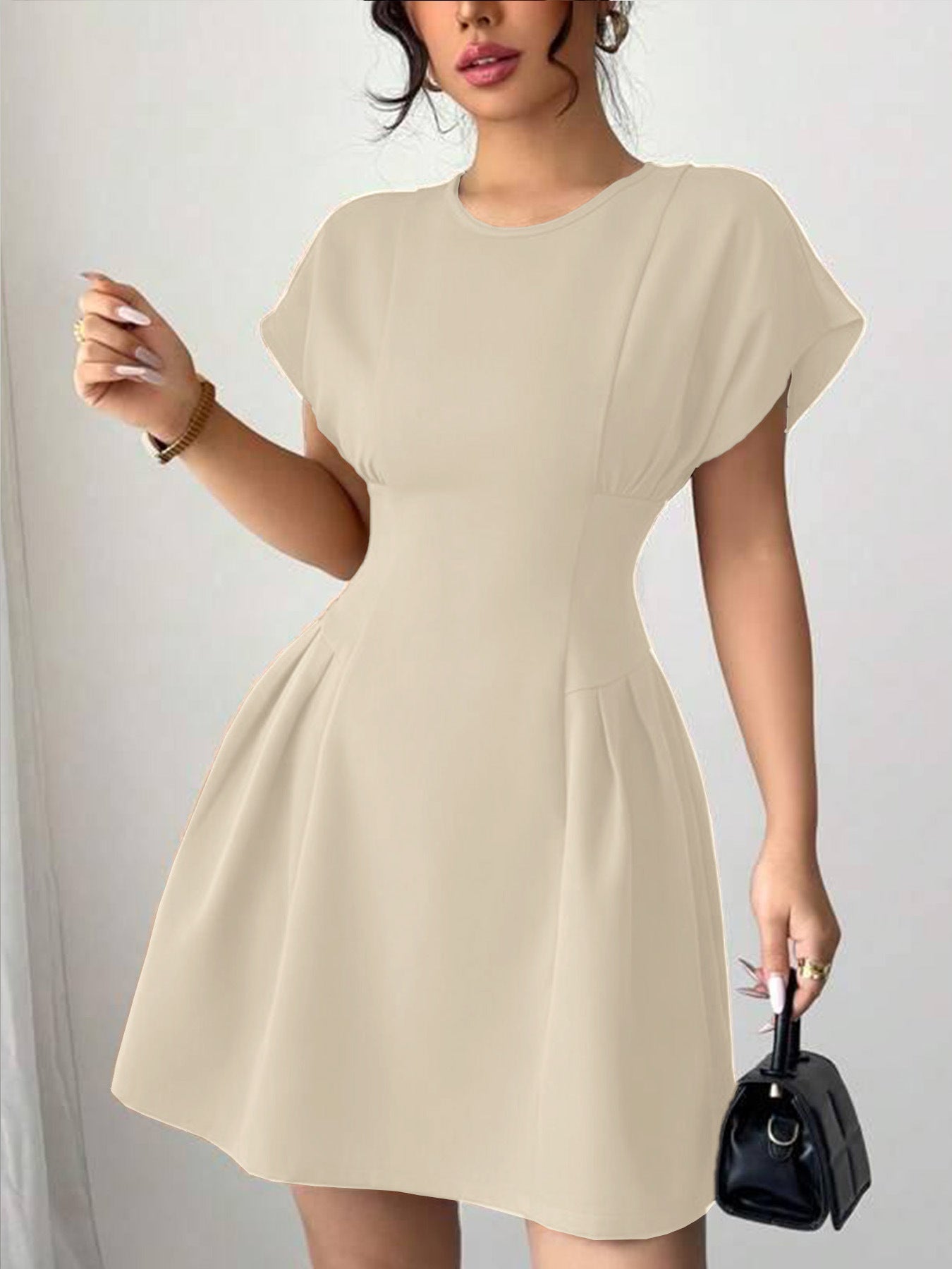 Damen Wickelkleid mit elegantem Schnitt und fließendem Rock R&B