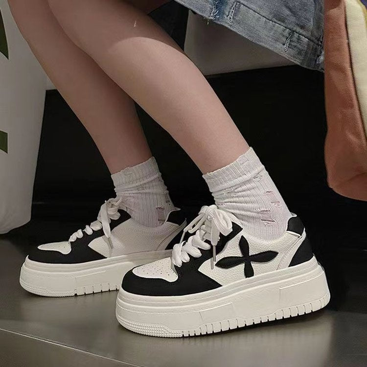 Damen Sportliche Plateau-Sneaker mit eleganten Applikationen R&B
