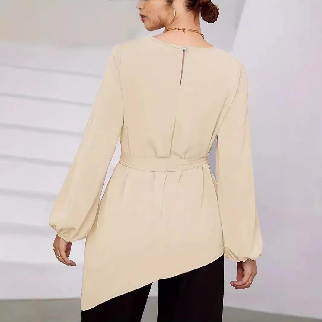 Damen Elegantes Oberteil mit asymmetrischem Saum und Taillierung R&B
