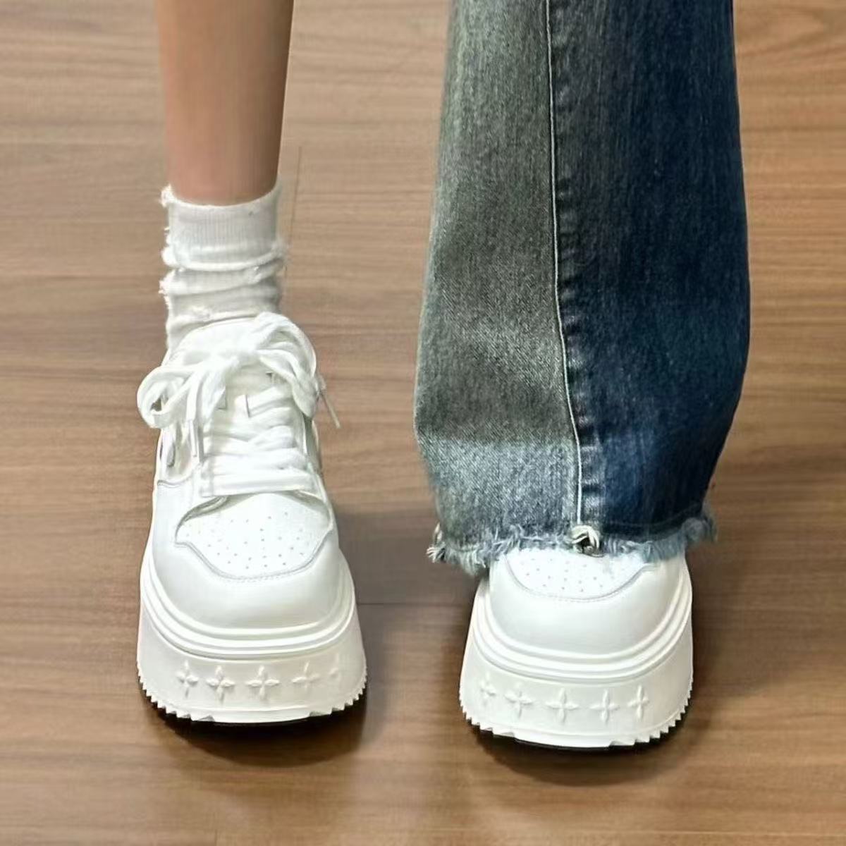 Damen Plattform Sneakers mit modischer Textur und dämpfender Sohle R&B