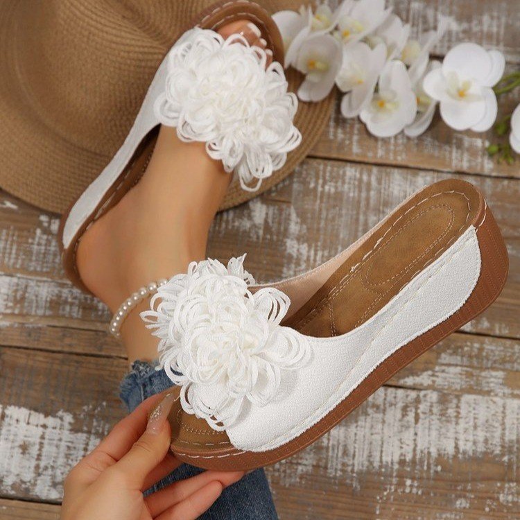 Damen Pantoletten mit floralen Applikationen und rutschfester Sohle R&B
