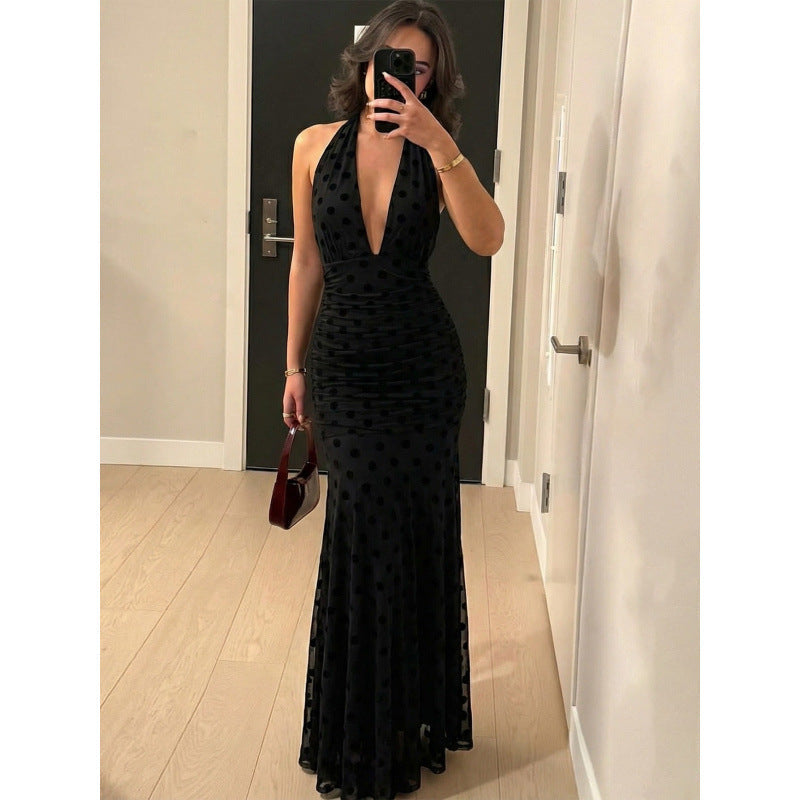 Damen Elegantes Maxikleid mit tiefem V-Ausschnitt und raffinierten Rüschendetails R&B