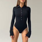 Damen Eleganter Langarm-Bodysuit mit klassischen Knopfdetails