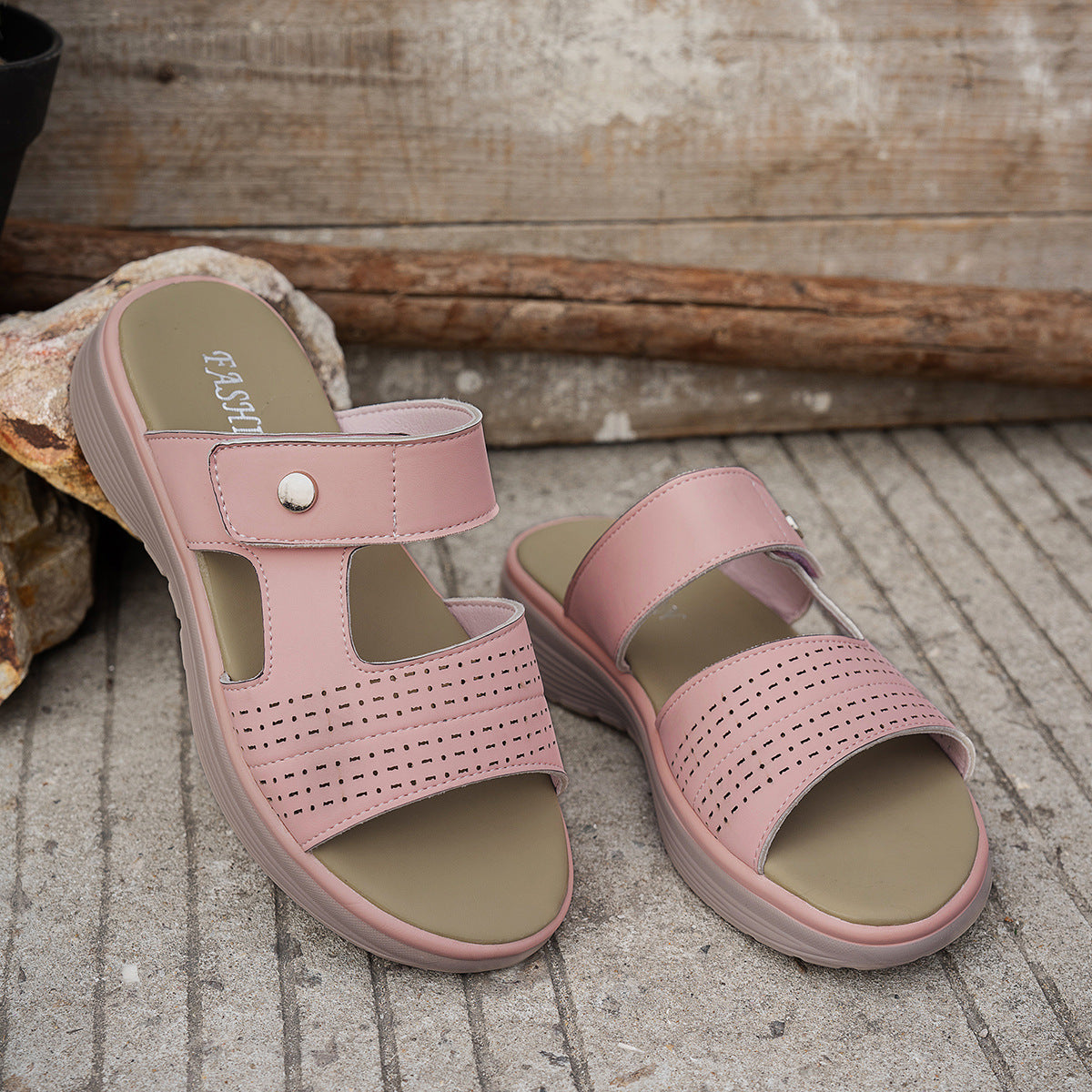 Damen Komfortable Sandalen mit verstellbaren Riemen und atmungsaktiver Oberfläche R&B